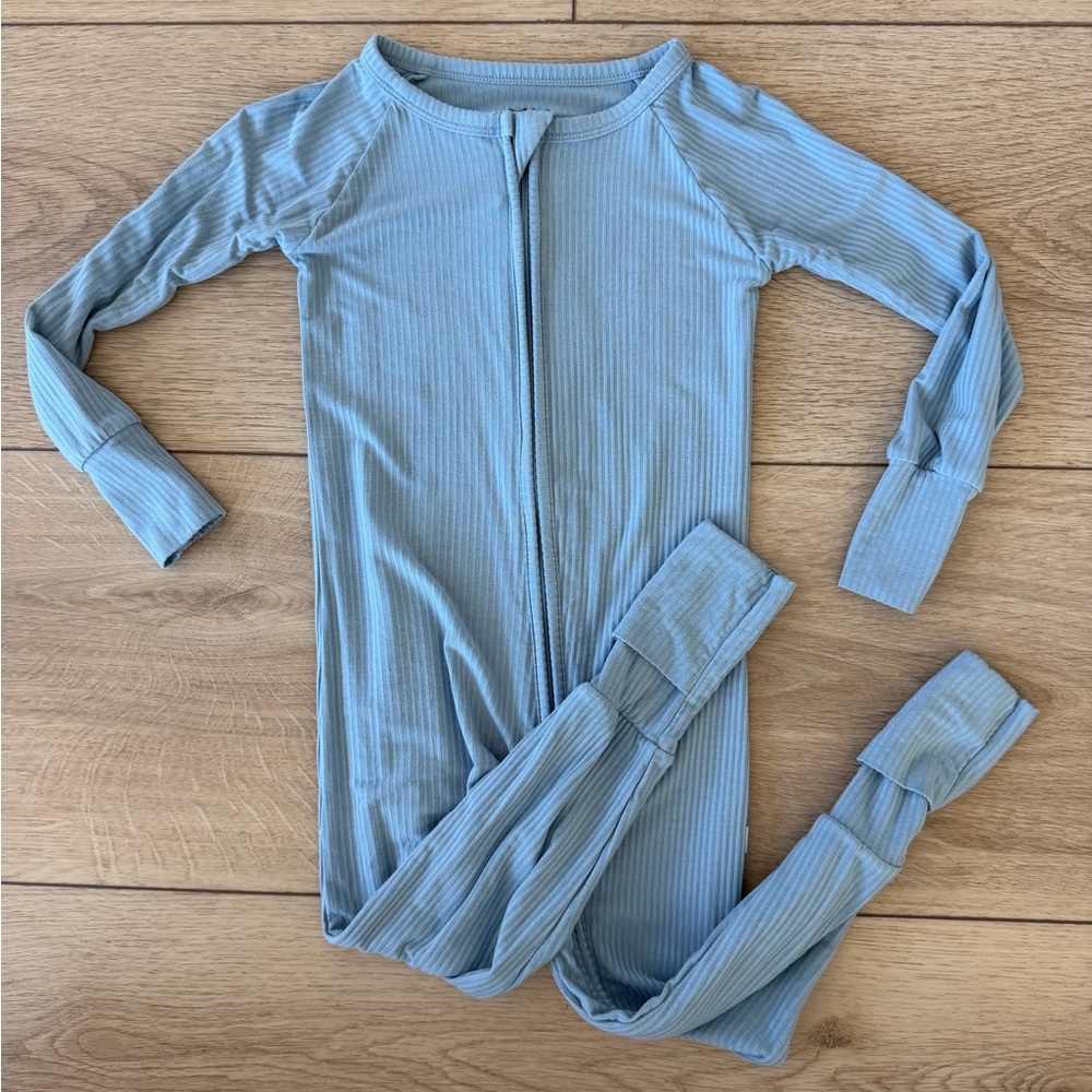 Little Sleepies Ribbed Hazy Blue Zippy NWOT, Size 18-24 months
